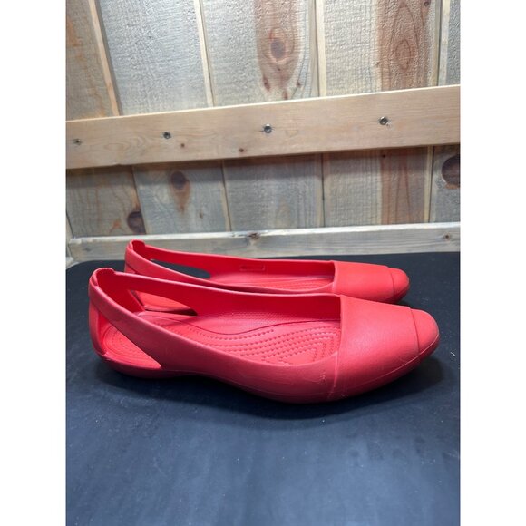 Womens Crocs Red Slingback Flats Size 8 Iconic Comfort Lightweight Casual Shoes - Picture 1 of 7